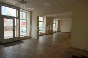 Pronjem obchodnch a administrativnch prostor v centru  esk Tebov. CP 120m2.