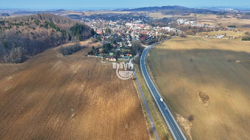 Strategický pozemek 11 125 m? u sjezdu z D1 (Štoky) - foto 1 z 4