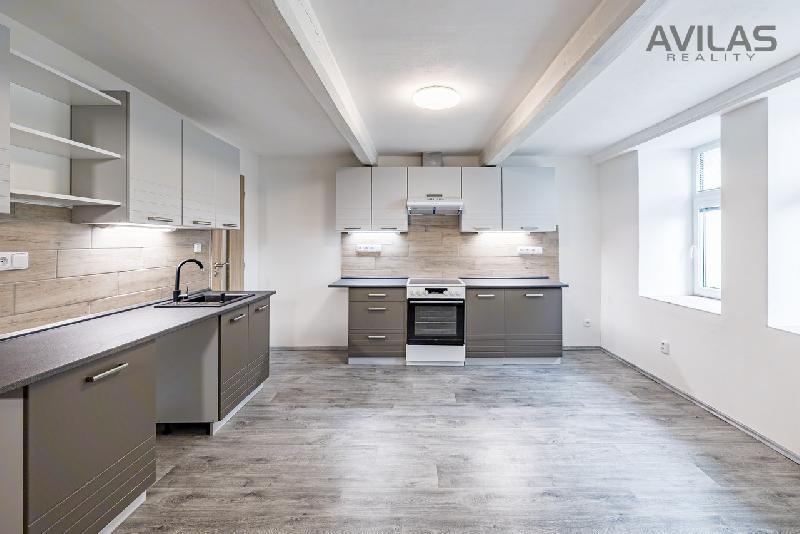 Prodej rodinného domu 6+1 v obci Kolaje - okres Nymburk - foto 1 z 7