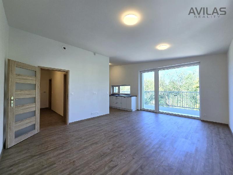 Pronájem bytu 3+kk 78,5 m2 v Týnci nad Sázavou - foto 1 z 10