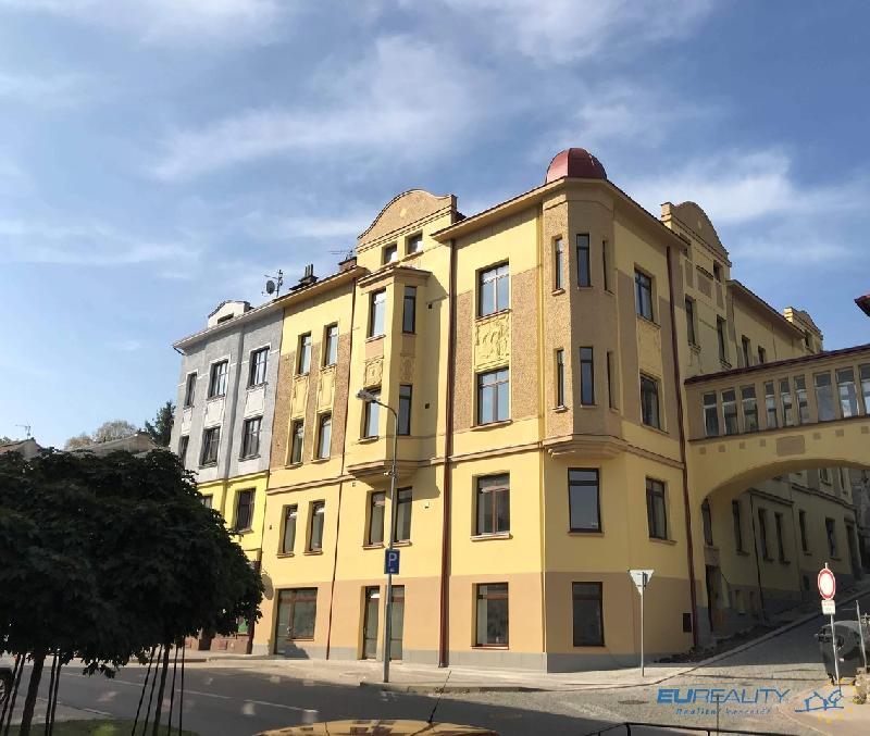 Zděný byt 2+kk, 66,6 m2, Náchod. - foto 1 z 10