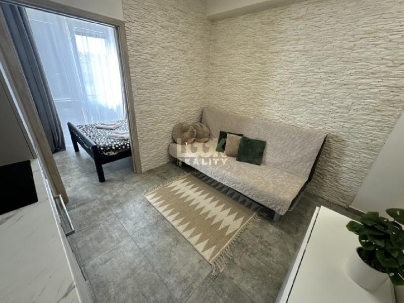 Prodej, byt rozdělený na 3 jednotky (1+kk a dvě 2+kk), 62 m2, Legerova, Praha 2 - Nové Město - foto 1 z 10