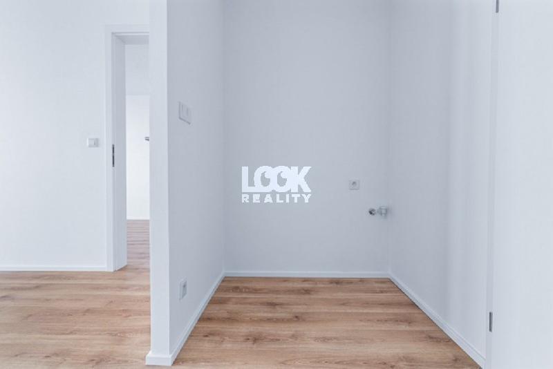 Prodej, luxusní byt 2+kk, 48 m2, Čenětická, Praha 11 - Chodov, sklep, společná terasa, u parku - foto 1 z 9