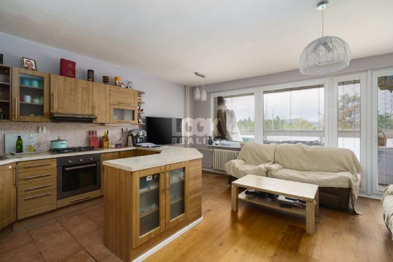 Prodej, luxusní byt 4+kk, Tupolevova, Praha 18 - Letňany, 70 m2, lodžie, sklep, u metra, u parku - foto 1 z 8