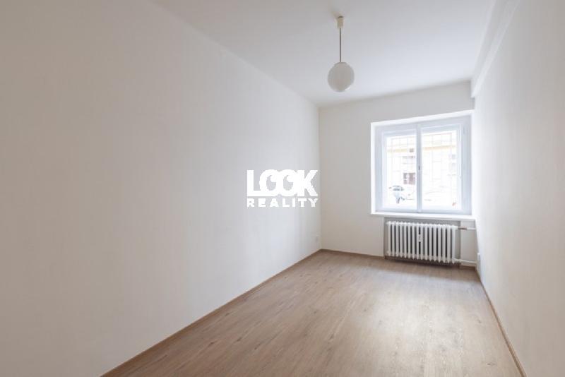 Pronájem, krásný byt 2+1, 55 m2, Písecká, Praha 3 - Vinohrady, 2 neprůchozí pokoje, u metra Flora - foto 1 z 9