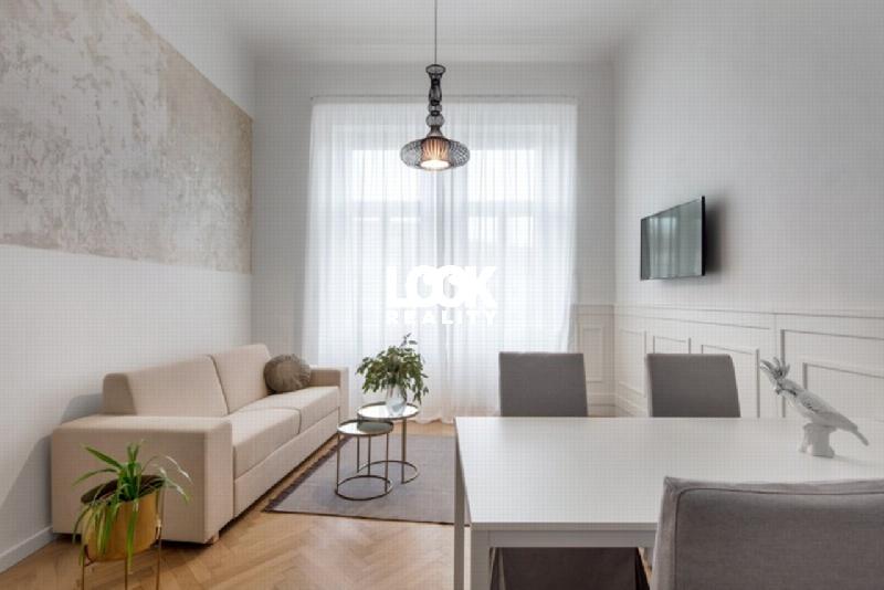 Pronájem, krásný byt 2+kk, Holečkova, Praha 5 - Smíchov, 50 m2, metro, blízko centra, úklid - foto 1 z 6