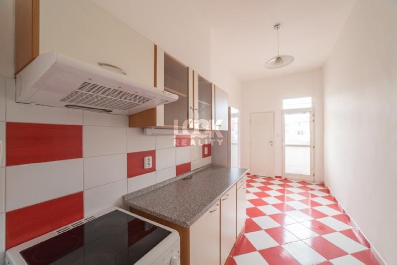 Pronájem, krásný byt 3+1, Francouzská, Praha 2 - Vinohrady, 100 m2, balkón, 3 neprůchozí pokoje - foto 1 z 10