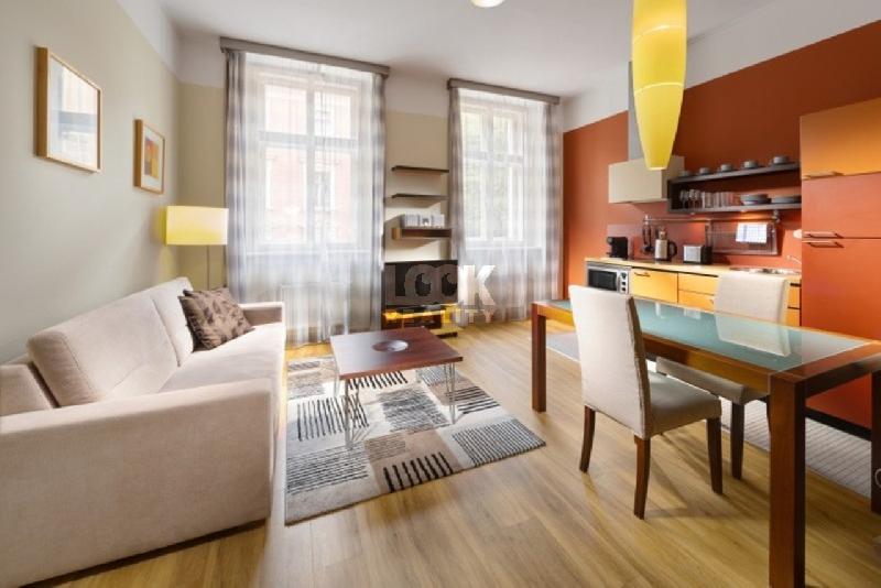 Pronájem, luxusní byt 2+kk, Belgická, Praha 2 - Vinohrady, 45 m2, posilovna, sauna, recepce, u metra - foto 1 z 10