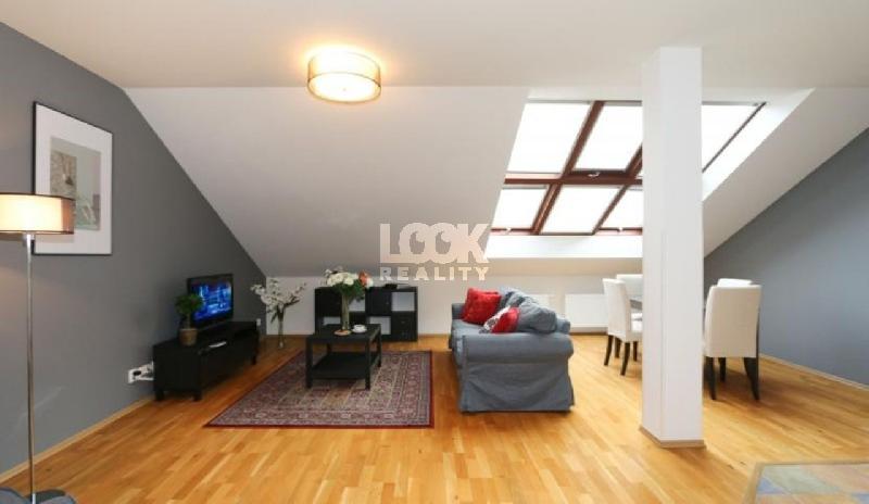 Pronájem, luxusní byt 3+kk, Moravská, Praha 2 - Vinohrady, 2 neprůchozí pokoje, u parku Grébovka - foto 1 z 9