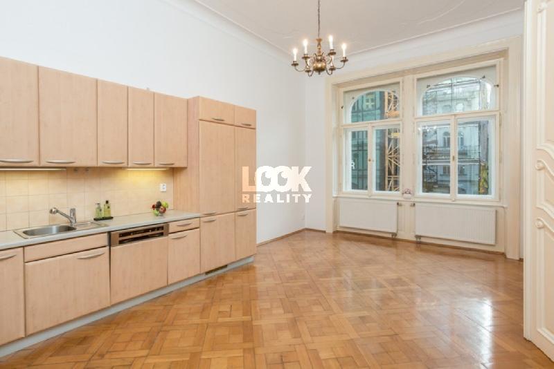 Pronájem, luxusní byt, 4+1, Martinská, Praha 1 - Staré Město, 180 m2, centrum, 2 koupelny - foto 1 z 10