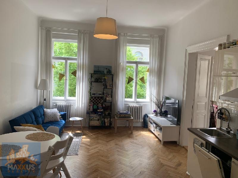 Pronájem bytu 3+kk (90 m2), Praha 2 - Vinohrady,  Chodská - foto 1 z 9