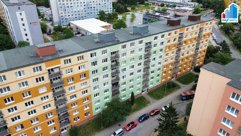 Prodej - Byt 2+1 v Plzni na Skvrňanech, ulice Macháčkova - foto 1 z 9