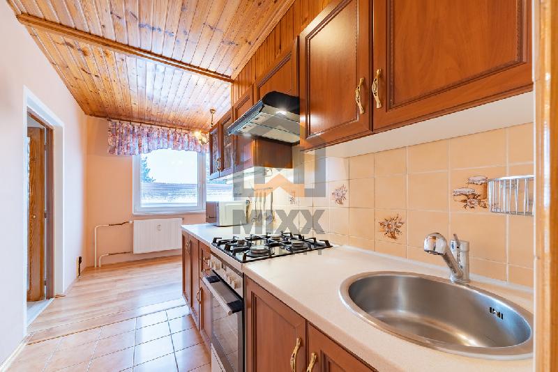 Byt 2+1, OV, 61 m2, 3.NP ul. Fibichova, Karlovy Vary - Stará Role. - foto 1 z 9