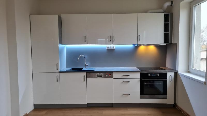 Pronájem bytu 3+kk Praha výhod - Vyšehořovice - foto 1 z 9