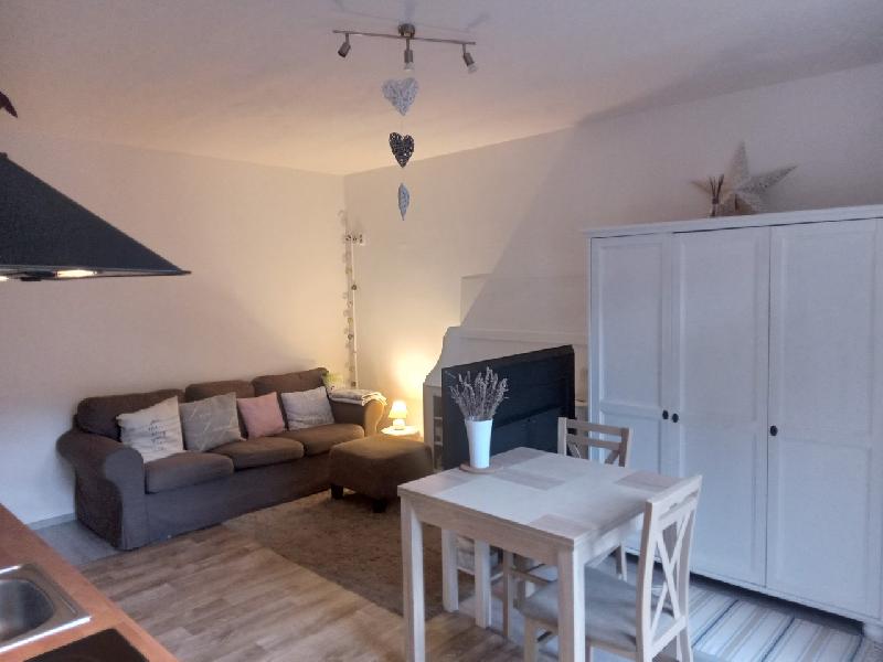 Průhonice - Nupaky, 1+kk s předzahrádkou - foto 1 z 2