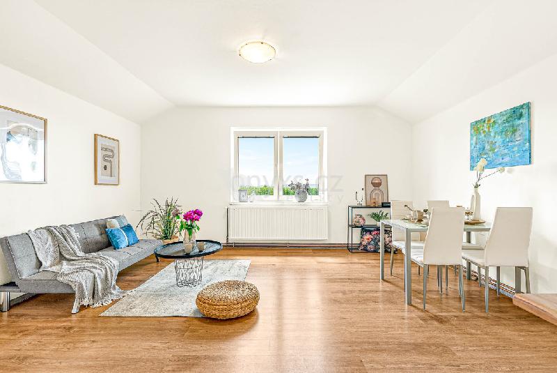 Prodej bytu 4+kk, 132 m2 podkroví Miletín - foto 1 z 9