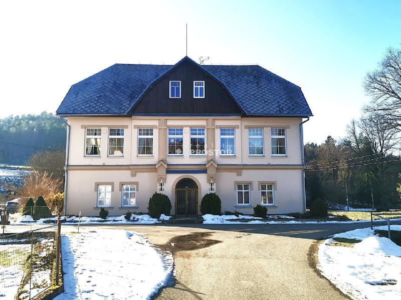 Prodej bytu 2+KK 43 m2, osobní vlastnictví, přízemí domu, Osečná, místní část Zábrdí, Liberecký kraj - foto 1 z 10