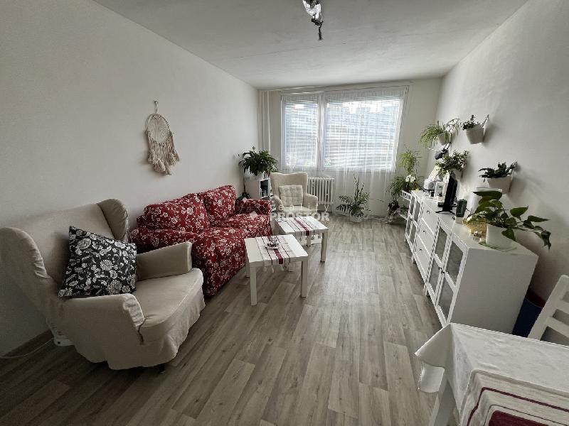 Prodej bytu 2+kk, 44 m2,  Praha 8 Bohnice, ul. Katovická - foto 1 z 7