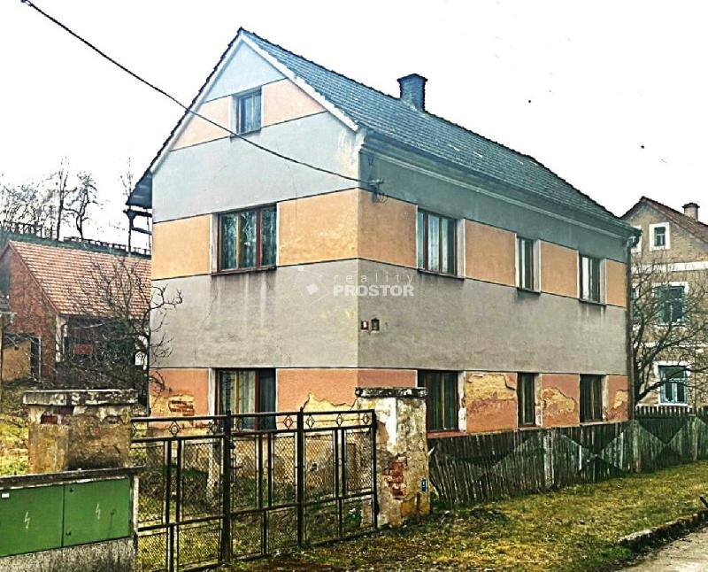 Prodej rodinného domu 4+KK, 110 m2, se stodolou, pozemek 1274 m2, Velký Újezd u Mšena, okres Mělník - foto 1 z 8