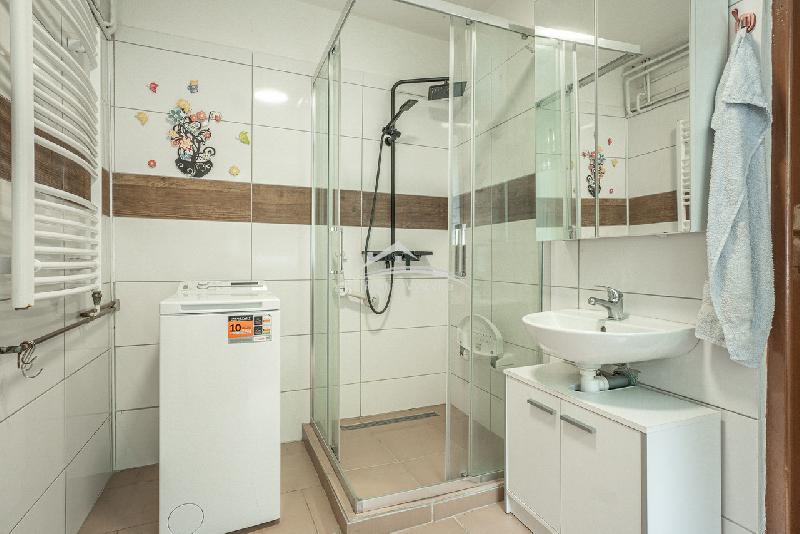 Rodinný dům 4+1 s pracovnou, garáží a zahradou – Jihlava - foto 1 z 8