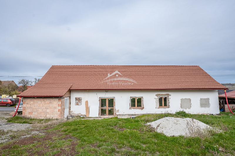 Rodinný dům 4+kk, Jakubov u Moravských Budějovic - foto 1 z 10