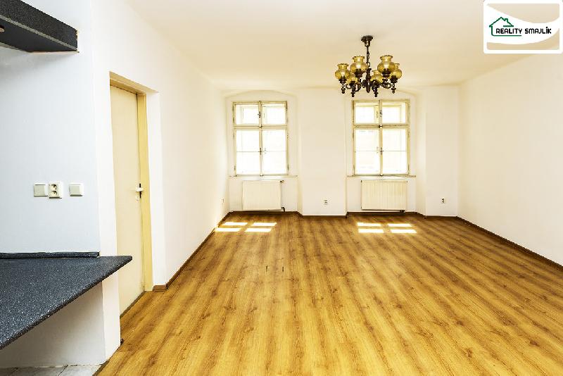 Prodej bytu 3+1, 84 m2, ul. Cechovní, centrum Cheb - foto 1 z 9