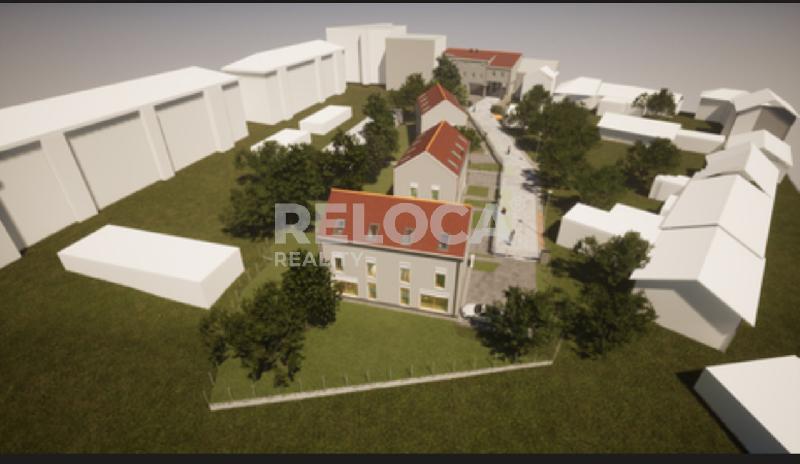 RD s pozemkem a projektem na bytový komplex, Poděbradova ul., Lysá nad Labem. - foto 1 z 10