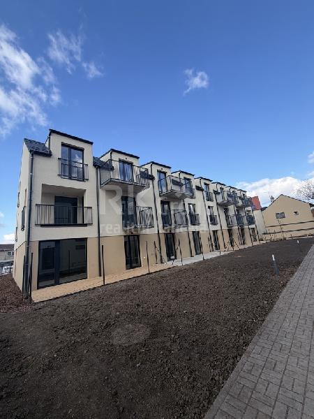 1B19a Prodej bytu, 1+kk, 39.2m2 +  předzahrádka 63.5m?, projekt Pod Malechovem, Český Brod - foto 1 z 6