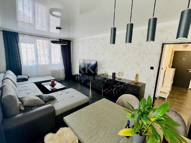 Exkluzivně, prodej bytu 3+1 s lodžií a sklepem, 88m2, ul. Dlouhá – Lázně Kynžvart - foto 1 z 9