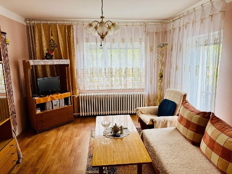 Prodej domu 3+1 s krásným výhledem, 2x koupelna, terasa, ul. Letná – Nejdek - foto 1 z 6