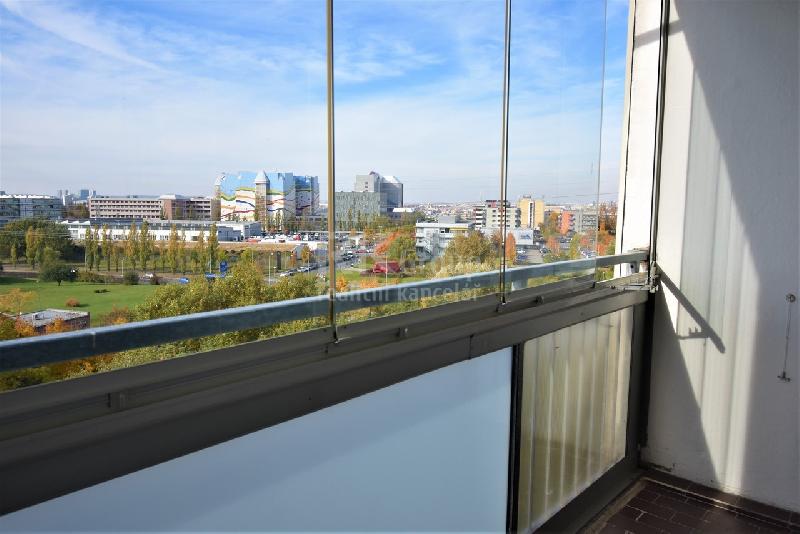 Pronájem bytu 1+1, 46 m2 se zasklenou lodžií, 5 m2, Praha 4 - Chodov, ul.Kunínova - foto 1 z 8