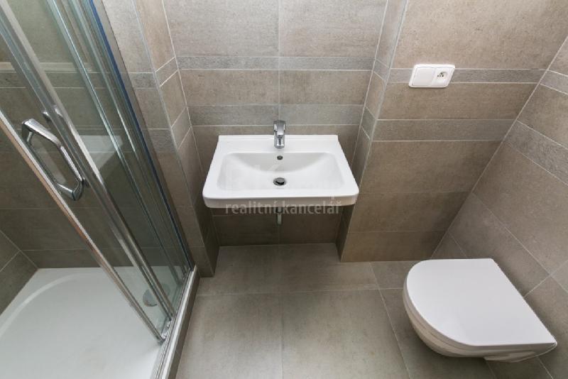 Pronájem bytu 1+kk, 25 m2, Slaný, Tomanova ul. - foto 1 z 9