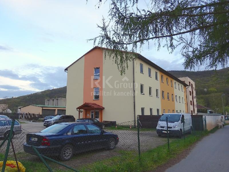Pronájem bytu 1+kk 35 m2, Hýskov - foto 1 z 10