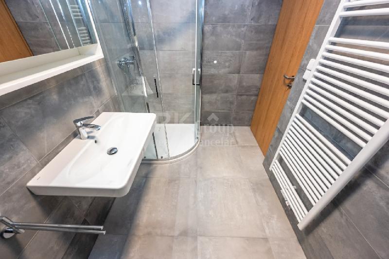 Pronájem bytu 2+kk, 47 m, Komenského náměstí, Slaný - foto 1 z 9