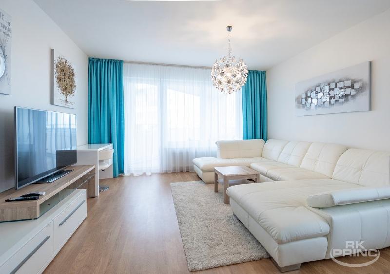 Byt 3+kk, 122 m2, s třemi terasami, klimatizací a garážovým stáním – Javorová čtvrť, Praha 10 - foto 1 z 10