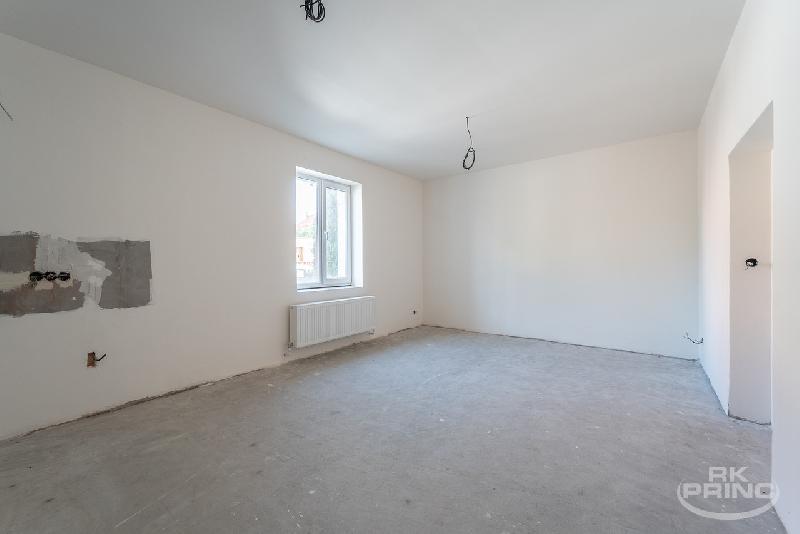prodej, byt , 4+kk, 111 m2, osobní vlastnictví, garáž 24 m2, zahrada 258 m2, Praha 9, Hloubětín - foto 1 z 7