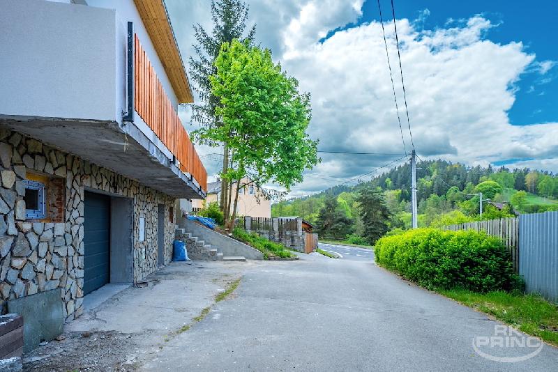 Prodej rodinného domu na pozemku 810 m2, Karlovy Vary, Teplička. - foto 1 z 4