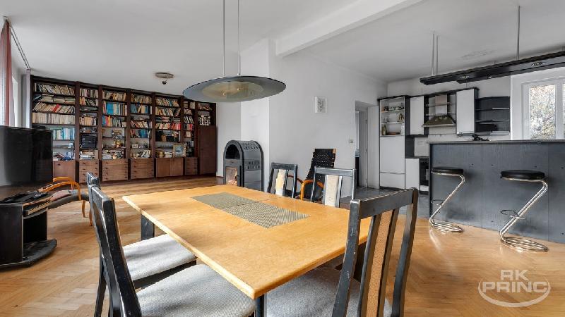 Rodinný dům 5+kk, na pozemku 1.436 m2, Zderazská, Radotín, Praha - foto 1 z 4