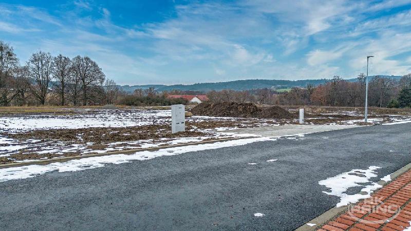 Stavební pozemky 1 200 m? v Miroticích, okr. Příbram – infrastruktura  a rychlé spojení Praha - foto 1 z 5